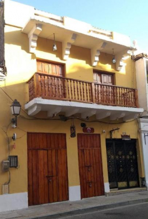 Hostal #10-33